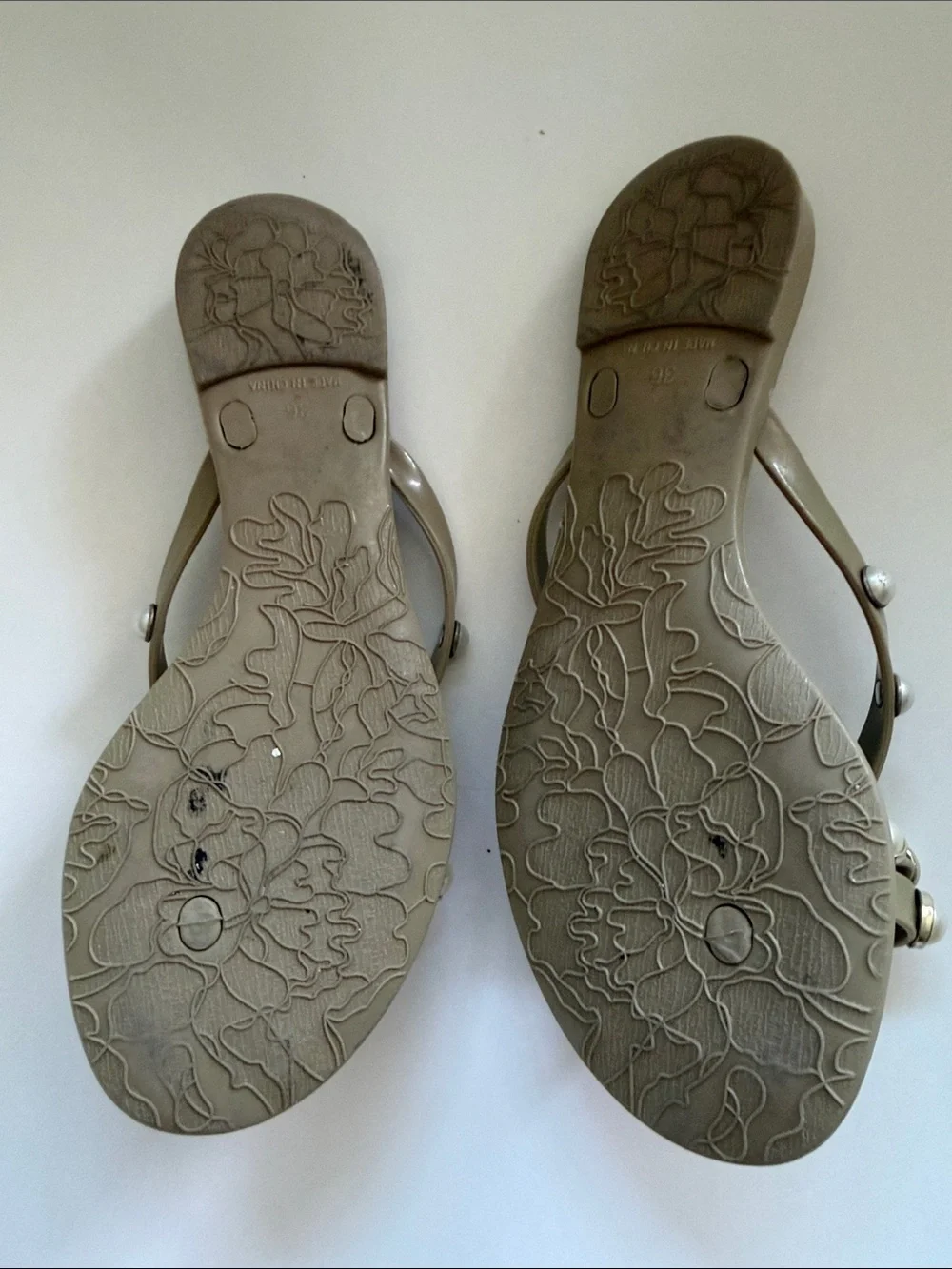 Jelly Flip Flops Sandals with Faux Pearls Bow Design size 36
